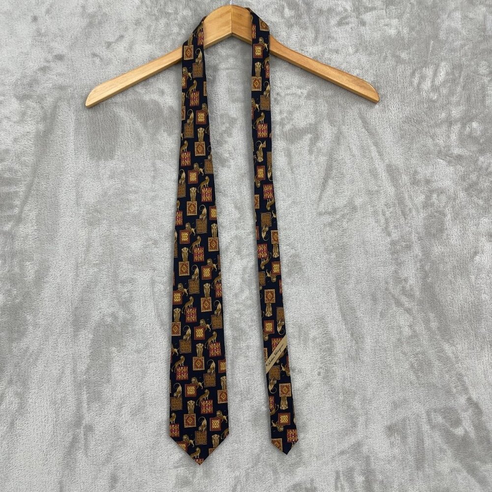 Salvatore Ferragamo Animal Print Lion Cheetah Elephant 100% Silk Tie Italy - Picture 2 of 10